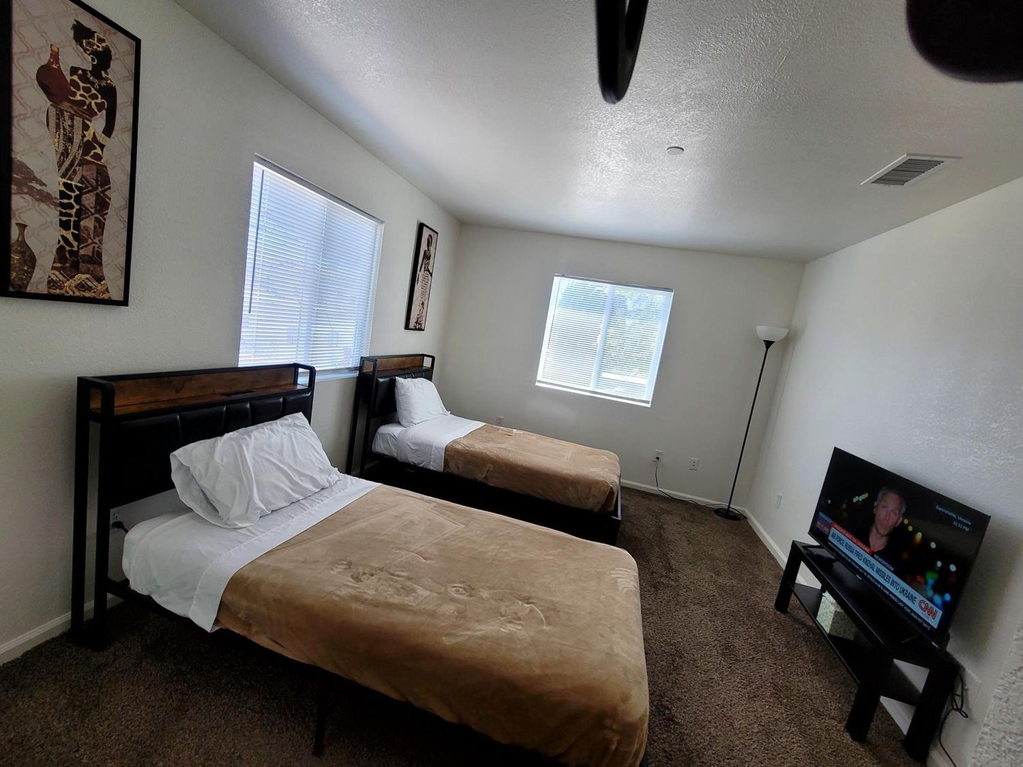 4 Bedrooms & 2.5 Bathrooms In La Los Ángeles Exterior foto